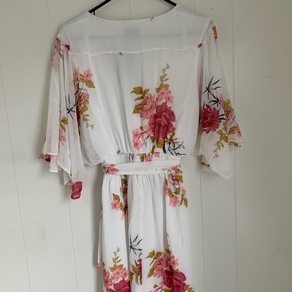 NWT City Chic Floral Dress - Picture 2 of 4